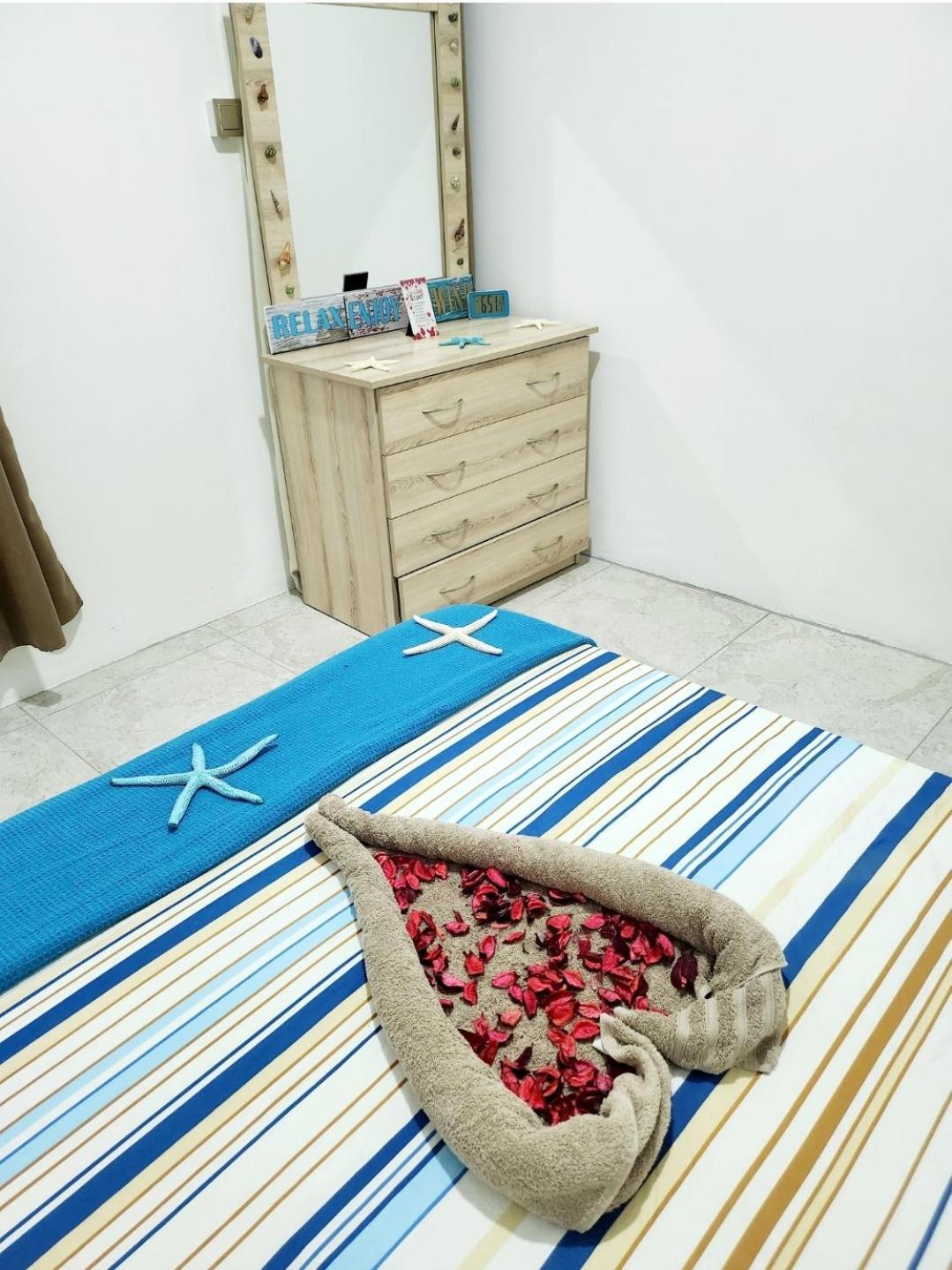 Kot Nu - Beach Themed Apartment - 3 Mins Walk From The Sea Flic en Flac Exterior photo